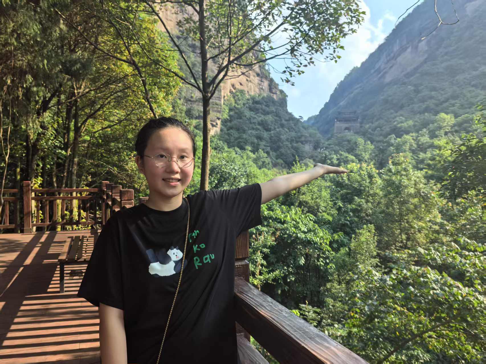 张一莛生活照5.jpg